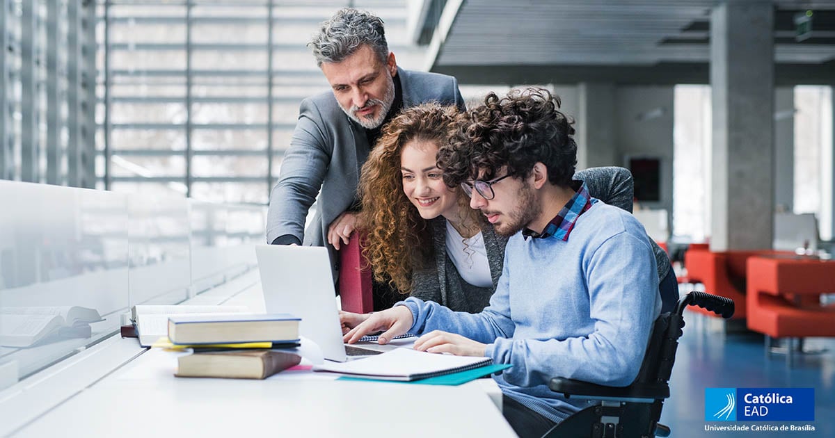  Diferenças entre MBA e pós-graduação